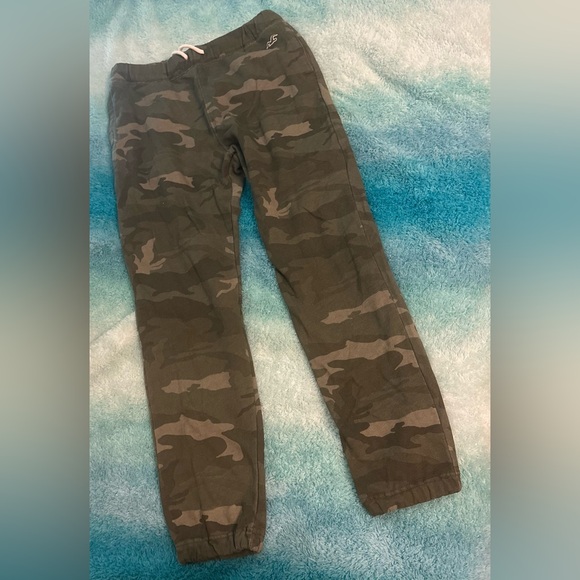 NEW Hollister Green Camo Fleece Joggers Sweatpants Men's SMALL - Picture 1 of 7